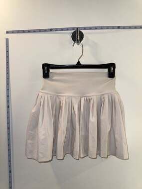 Alo Yoga Aces Tennis Skirt Bone XS